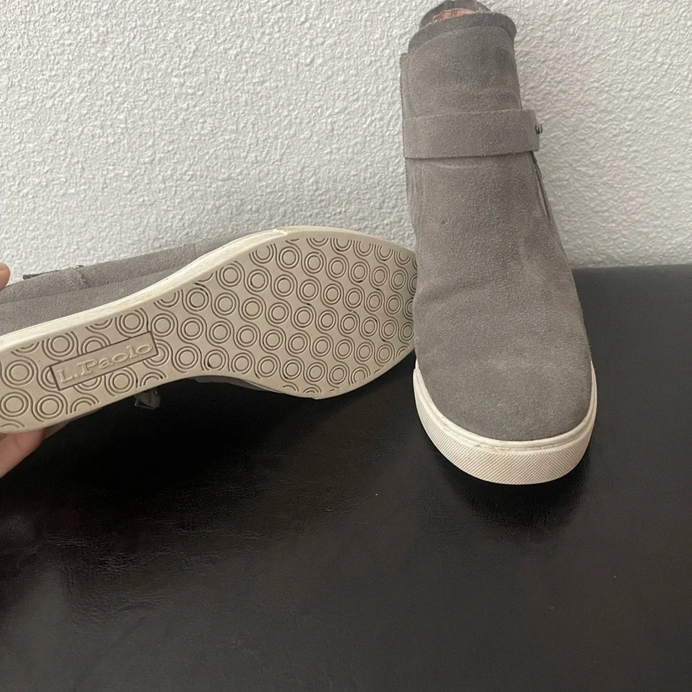 Boots - Picture 4 of 6